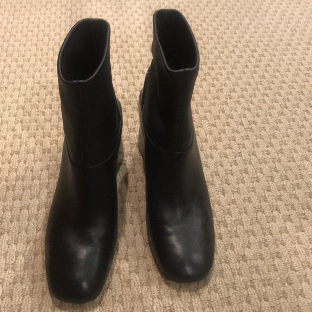 Tory Burch Sidney boot
